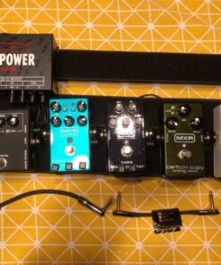 WORLDS BEST CABLES 6 Units - 6 Inch -Pedal, Effects, Patch, Instrument Cable Custom Made Made Using Mogami 2319 Wire and Eminence Gold Plated ¼ inch (6.35mm) R/A Pancake Type Connectors 32 812eyDcXv0L