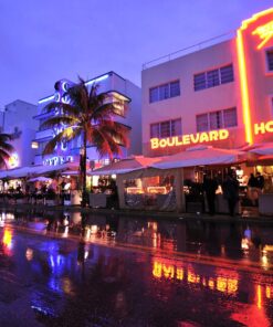 Nikon AF-S FX NIKKOR 16-35mm f/4G ED Vibration Reduction Zoom Lens with Auto Focus for Nikon DSLR Cameras Lens Only 27 812iEwbeuEL