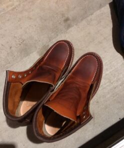 Huberd’s Shoe Oil - Leather conditioner and waterproofer since 1921. Easy pour formula waterproofs, softens, and conditions boots, shoes, bags, belts, gloves, saddles, tack and harness. 40 812tj7N7clL 1