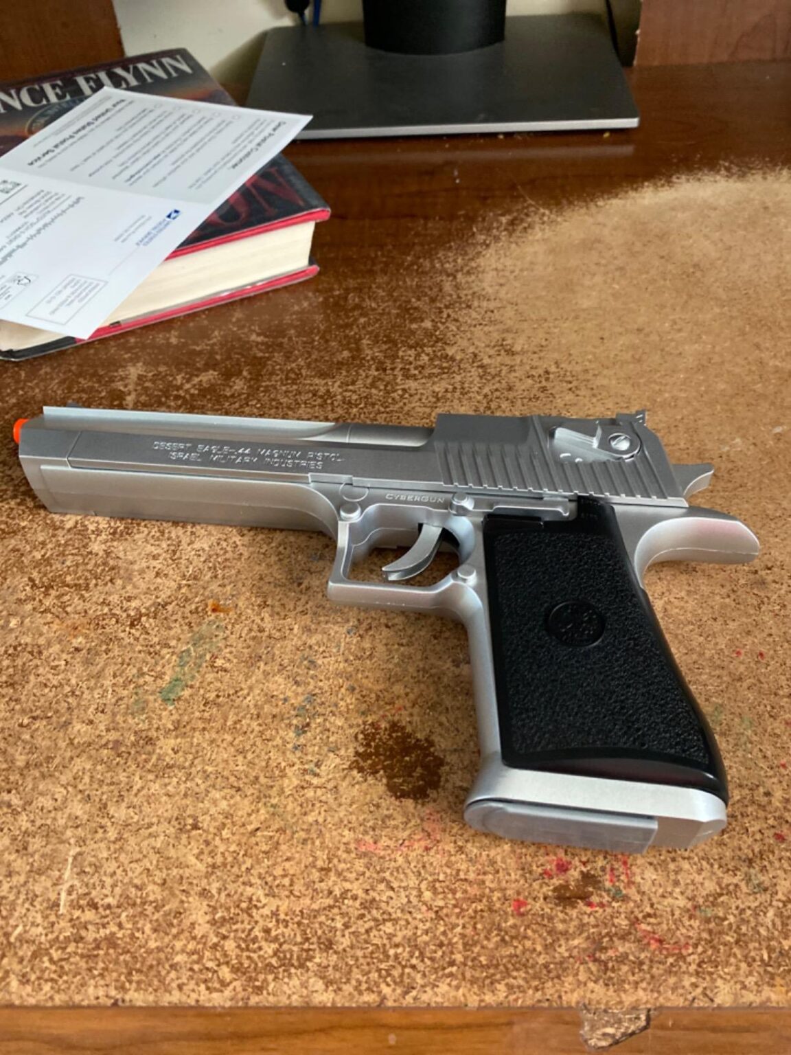 Desert Eagle Spring Powered Airsoft Pistol Silver Swiftsly
