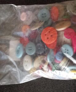 Scrambled Assortment Bag of Buttons for Arts & Crafts, Decoration, Collections, Sewing, and More! (100 Pack) 36 813DVx6hOL