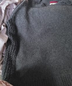 Multi-Fabric Sweater Comb for De-Pilling Sweaters & Other Fabrics - De-fuzzing and Lint Removal to Refresh Your Clothes Blue Plastic - Single 23 813ULowIlWL