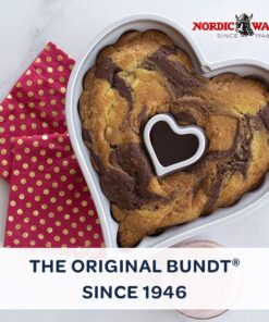 Alternative view of Nordic Ware Elegant Heart Bundt Pan