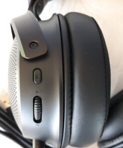 Razer Kraken V3 HyperSense Wired USB Gaming Headset w/Haptic Technology: Triforce Titanium 50mm Drivers - THX Spatial Audio - Hybrid Fabric & Leatherette Memory Foam Cushions - Detachable Mic 90 813vKmLQ1qL