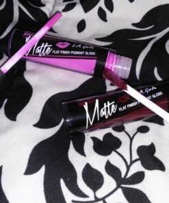 L.A. Girl Matte Flat Finish Pigment Gloss, Backstage,0.17 Ounce, GLG844 0.17 Ounce (Pack of 1) 37 814UCPEFm6L