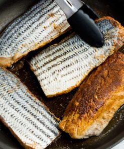 OLD BAY Seasoning, 6 oz Paprika 6 Ounce (Pack of 1) 15 8151t66g4iL