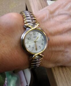 Timex Women's T21854 Pleasant Street Two-Tone Stainless Steel Expansion Band Watch 13 8158DK5dvgL