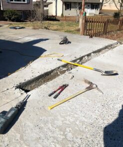 Delta Diamond Cougar HS 14 inch Diamond Blade, Premium, Segmented, General Purpose Dry or Wet Cutting of Concrete, Block, Paver, Brick (14" X 1"-20mm Arbor) 14 815A re2UTL