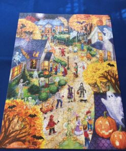 Vermont Christmas Company Halloween Town Jigsaw Puzzle 550 Piece 27 815fcDjBHmL