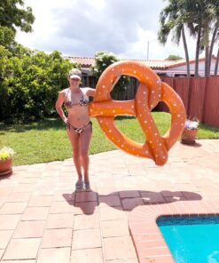 Swimline Giant Pretzel Swim Fun Inflatable Floating Seat, 1-Pack 33 815kFZ kWL