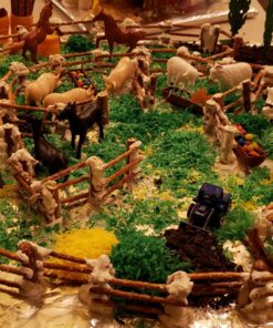 SCS Direct Farm Animal Toy Action Figure Set - 50 Pieces with 16 Different Barnyard Animals and Accessories - Includes Cows, Horses, Chickens, Pigs, Sheep & More - Great for School Projects & Dioramas 38 815sywUVqdL