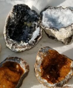 Large Size Break Open Geodes Kit 12 Whole Geodes By Ancient Treasure Adventures 81 816HsPgQHRL