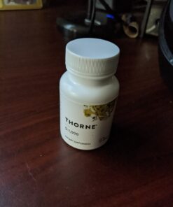 Thorne Vitamin D-1000 - Vitamin D3 Supplement - 1,000 IU - Support Healthy Bones, Teeth, Muscles, Cardiovascular, and Immune Function - Gluten-Free,Dairy-Free, Soy-Free - 90 Capsules 19 816MBsBWOhL