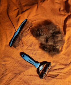 Pet Grooming Brush and Metal Comb Combo, Cat Brush Dog Brush for Shedding, Undercoat Rake for Dogs Grooming Supplies, Dematting Deshedding Brush Dogs Shedding Tool for Long matted Haired Pets, Blue 28 81708U9AmdL