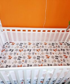 BreathableBaby Breathable Mesh Liner for Full-Size Cribs, Classic 3mm Mesh, White (Size 4FS Covers 3 or 4 Sides) 43 81763l4xKLL