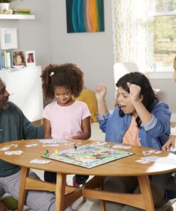 Hasbro Gaming Monopoly Junior Board Game for Kids Ages 5 and Up, 2-4 Players, Family Games 31 817M54sZL