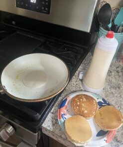 Whiskware Pancake Batter Bottle with BlenderBall Wire Whisk, Pancake Batter Dispenser Bottle for Baking Pancakes, Cupcakes, Muffins, Crepes, and More,White 31 81861AnEpaL