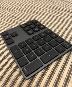 Bluetooth Number Pad, Lekvey Aluminum Rechargeable Wireless Numeric Keypad Slim 34-Keys External Numpad Keyboard Data Entry Compatible for Macbook, MacBook Air/Pro, iMac Windows Laptop Surface Pro etc Bluetooth - Black 45 818WJnl6GCL