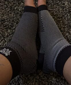 Bitly Plantar Fasciitis Compression Socks for Women & Men - Best Ankle Compression Sleeve, Nano Brace for Everyday Use - Provides Arch Support & Heel Pain Relief (Black, Medium) Black 1 39 818uZSdZPSL