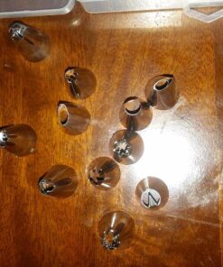 Bakers dozen Premium Piping Bags 12" with Extra Tickness | 100 Disposable Pastry Bags with 1 Coupler and 2 Ties | Kitchen Icing Bags | Cake Decoration Piping Bags | Anti-Burst and Non-slip Piping Bag 12 IN 100 Pastry Bags Pieces 64 8196Sf2QCfL