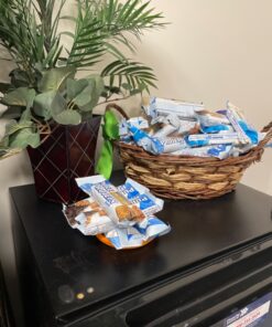 Pure Protein Bars, High Protein, Nutritious Snacks to Support Energy, Low Sugar, Gluten Free, Chocolate Peanut Butter, 1.76oz, 12 Count (Packaging May Vary) 34 8197kqgGWHL