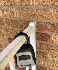 Master Lock Key Lock Box, Outdoor Lock Box for House Keys, Key Safe with Combination Lock, 5 Key Capacity 1 Pack Black 43 8197ut2UpoL