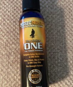 MusicNomad Guitar Complete Cleaning & Care Kit: Cleaner, Polish, Fretboard Oil & 2 Cloths (MN108) 37 819BMBlrWfL