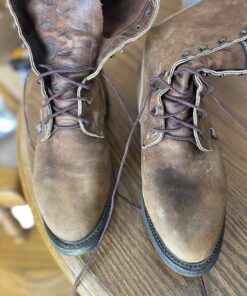 Huberd’s Shoe Oil - Leather conditioner and waterproofer since 1921. Easy pour formula waterproofs, softens, and conditions boots, shoes, bags, belts, gloves, saddles, tack and harness. 37 81A9oCR7OL 1