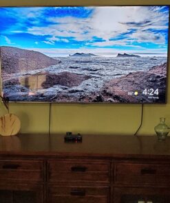 Google Chromecast - Streaming Device with HDMI Cable - Stream Shows, Music, Photos, and Sports from Your Phone to Your TV Black 55 81AZdJHh8YL