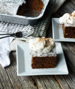 (35 Pack) 8” x 8” Square Baking Cake Pans with Plastic Dome Lids | Heavy Duty l Disposable Aluminum Foil Tins l Portable Food Containers l Perfect for Roasting Oven Toaster Cooking 35 31 81BNJjvq2EL