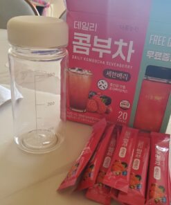 KAYFOOD Daily Kombucha Powder Tea 5g x 20 sticks (100g/3.52oz) with Bottle Sugar Free Diet Tea (SevenBerry Bottle Set) SevenBerry Bottle Set 8.45 Ounce (Pack of 20) 22 81BjTShF3vL