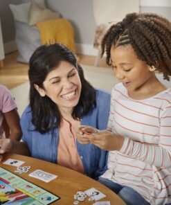 Hasbro Gaming Monopoly Junior Board Game for Kids Ages 5 and Up, 2-4 Players, Family Games 30 81C0u9jheNL