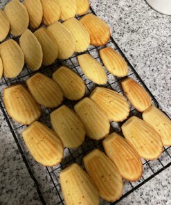 USA Pan Bakeware Madeleine Pan, 16-Well, Aluminized Steel 65 81CRKaSAuvL