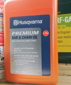 Husqvarna X-Guard Premium All Season Mineral Bar and Chain Oil, Chainsaw Oil for Superior Cutting Equipment Protection in All Conditions, 1 Quart Bottle 16 81CxqUf1jL