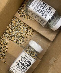 Trader Joe's Everything but the Bagel Sesame Seasoning Blend 2.3 oz, Pack of 1 Garlic 2.3 Ounce (Pack of 1) 26 81D DxNcb7L
