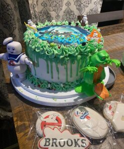 Satin Ice White Fondant, Vanilla, 5 Pounds 5 Pound (Pack of 1) 35 81DM5B3N6BL