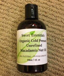 100% Pure Cold Pressed Organic Virgin / Unrefined Macadamia Nut Oil - 4oz - Imported From Italy - Offers Relief From Dry & Cracked Skin, Eczema, Baby Eczema, Psoriasis, Dermatitis, Rosacea & All Common Skin Conditions, Best Natural Moisturizer - 100% N... 26 81DRnPoXdRL
