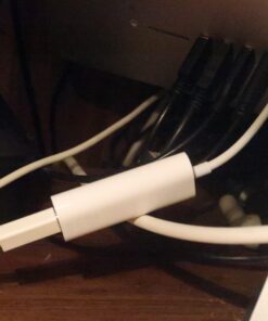 Apple Thunderbolt 3 (USB-C) to Thunderbolt 2 Adapter 16 81DZrohK0wL