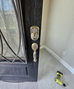 Schlage BE365 CAM 626 Camelot Keypad Deadbolt, Electronic Keyless Entry Lock, Satin Chrome 25 81DfHaNbggL