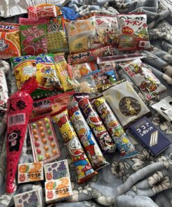 Assorted Japanese Junk Food Snack "Dagashi" Economical 34 Packs of 27 Types Assorted 34 Piece Set 41 81Dl5bsuLUL