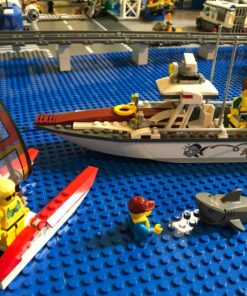 LEGO City Fishing Boat 60147 Creative Play Toy 27 81EQ1i eoL