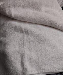 Utopia Towels 6 Pack Small Bath Towel Set, 100% Ring Spun Cotton (22 x 44 Inches) Lightweight and Highly Absorbent Quick Drying Towels, Premium Towels for Hotel, Spa and Bathroom (White) 22 x 44 Inches White 22 81EWyylunTL