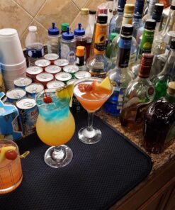 Nuvantee Cocktail Shaker Set,24 oz Martini & Drink Mixer w/ Built in Strainer, Measuring Jigger, Home Bartending Kit, Stainless Steel Martini Shaker 35 81EYJAxoaL