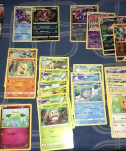 Pokemon TCG: 2017 Lycanroc Gx Box with 1 Foil Lycanroc Gx Card 17 81EygHtLUqL