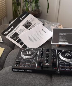 Numark Party Mix - Complete DJ Controller Set for Serato DJ with 2 Decks, Party Lights, Headphone Output, Performance Pads and Crossfader/Mixer 35 81FIsCqpsIL