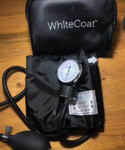White Coat Deluxe Aneroid Sphygmomanometer Professional Blood Pressure Monitor with Adult Sized Black Cuff and Carrying Case 4 Piece Set 32 81FVcakb1XL