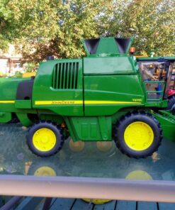 Bruder John Deere T670i Combine Harvester 8 81FY SmJe1L