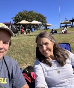 Coleman Portable Camping Chair with 4-Can Cooler, Fully Cushioned Seat and Back with Side Pocket and Cup Holder, Carry Bag Included, Collapsible Chair for Camping, Tailgates, Beach, and Sports Blue 45 81G6QpAnO6L