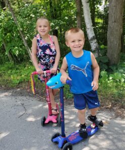 Micro Kickboard - Maxi Deluxe LED - Three Wheeled, Lean-to-Steer Swiss-Designed Micro Scooter for Kids with Motion-Activated Light-Up Wheels for Ages 5-12 Pink 15 81GH55eixDL