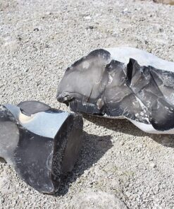 KonvoySG English Flint Stone Rock for Use with A Carbon Steel Striker (not Included) for Bushcraft, Survival and Camping Activities. Comes in an Emergency Tinder Jute Bag. 16 81GT9x7IA1L